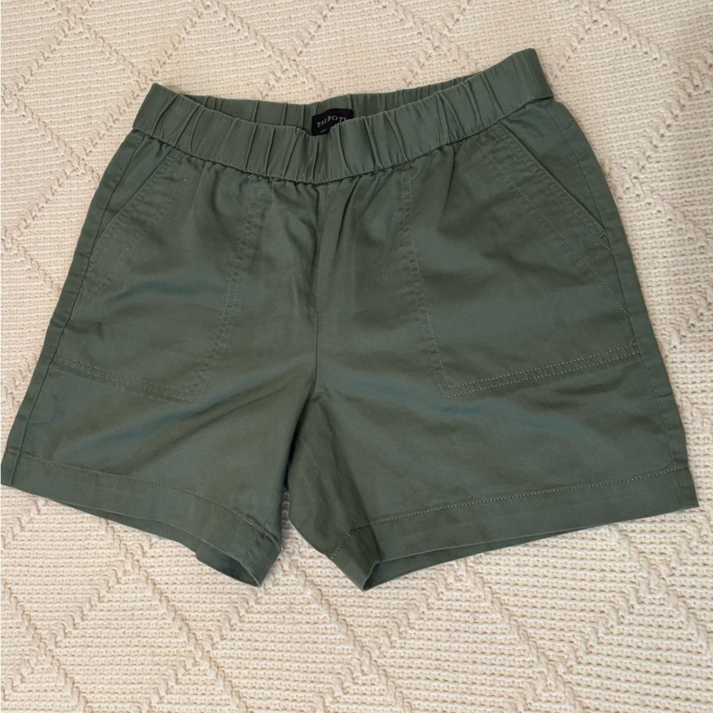 Talbots Green Cargo Shorts with Elastic Waistband